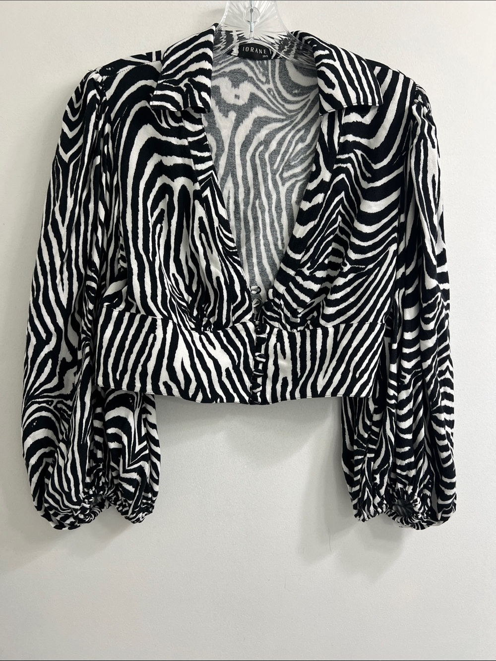 IORANE Black & White Zebra Print Cropped Blouse